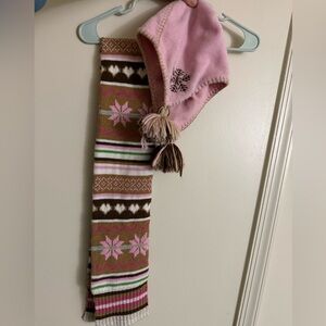 Gap kids matching beanie and scarf